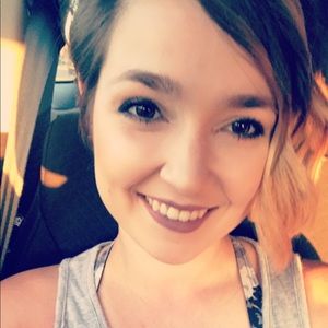 Meet your Posher, Katelyn